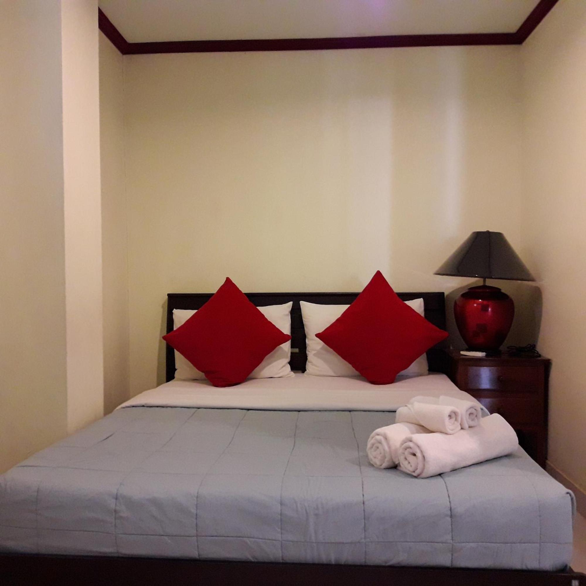 ปริ้นซ์ เอดูอาร์ อพาร์ตเมนต์ แอนด์ รีสอร์ต  Aparthotel Patong ภายนอก รูปภาพ