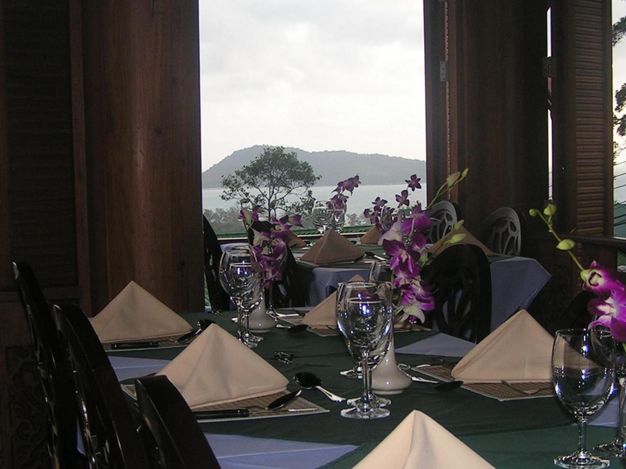 ปริ้นซ์ เอดูอาร์ อพาร์ตเมนต์ แอนด์ รีสอร์ต  Aparthotel Patong ภายนอก รูปภาพ